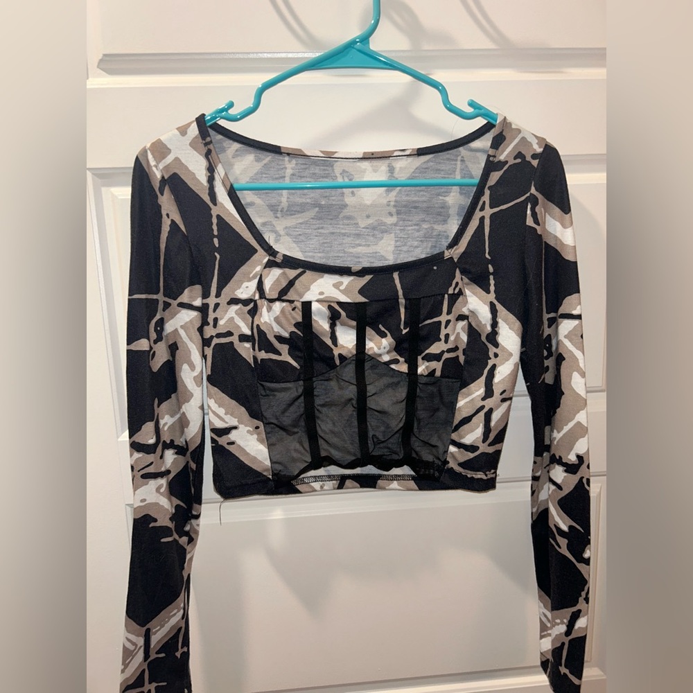 cropped long sleeve top